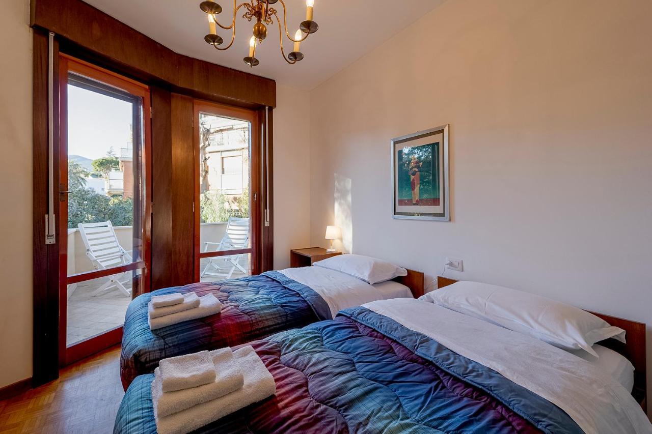 Portosole Attic - With Terrace And Private Parking Leilighet Sanremo Eksteriør bilde