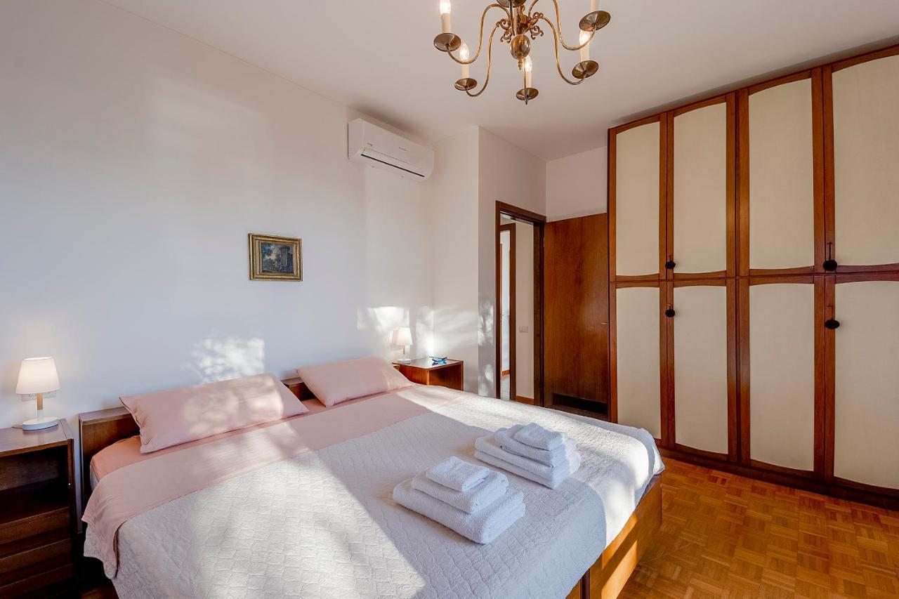 Portosole Attic - With Terrace And Private Parking Leilighet Sanremo Eksteriør bilde