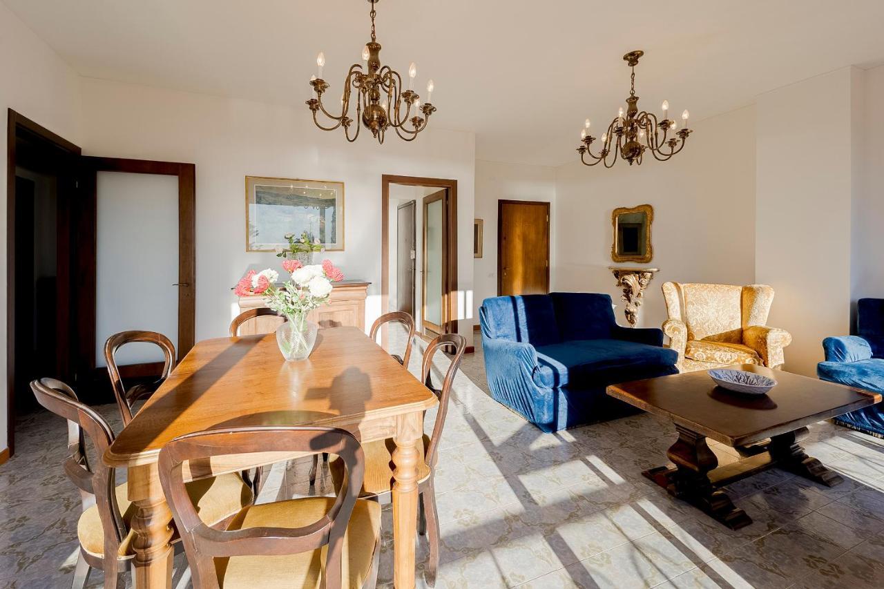 Portosole Attic - With Terrace And Private Parking Leilighet Sanremo Eksteriør bilde