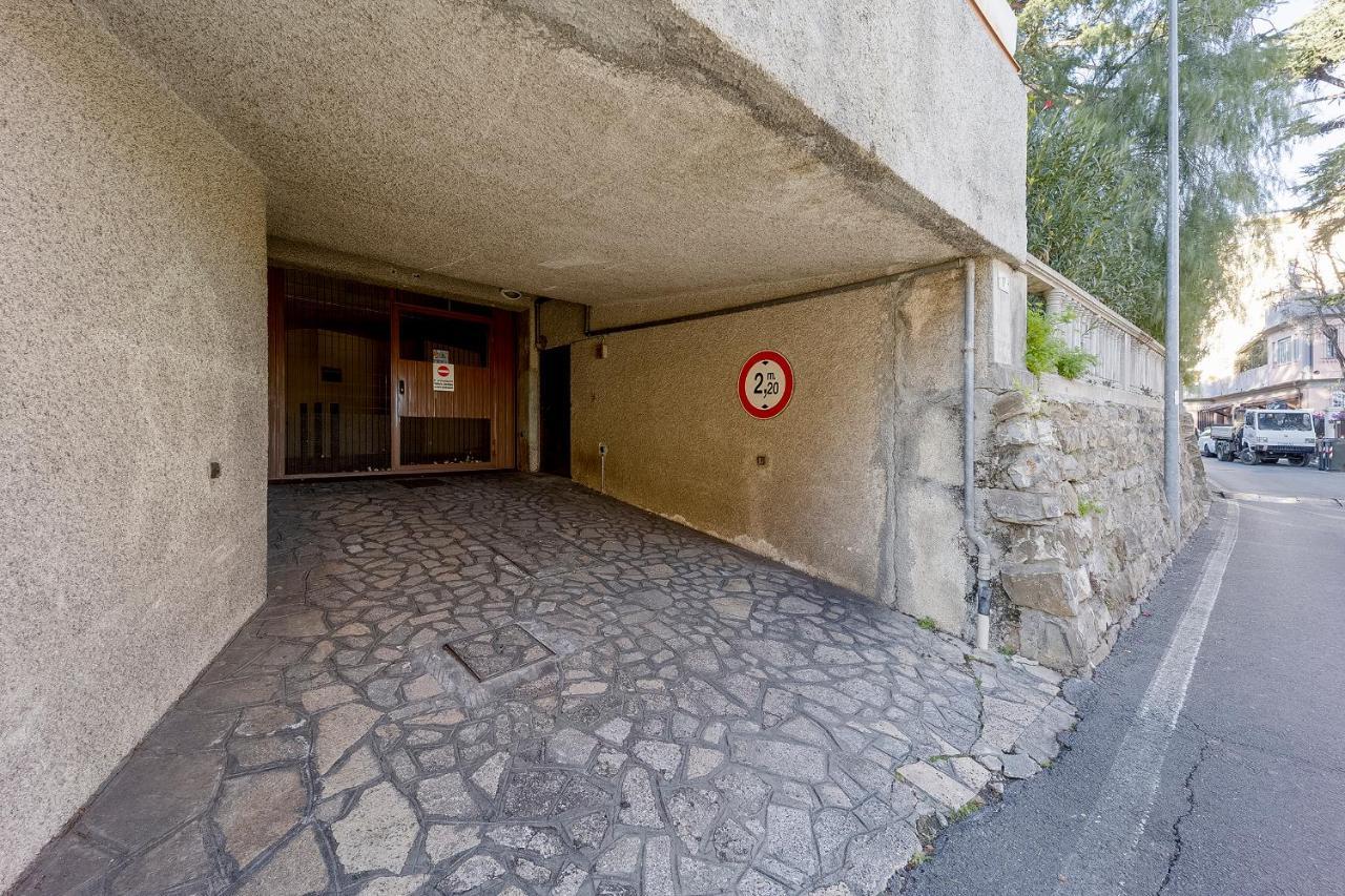 Portosole Attic - With Terrace And Private Parking Leilighet Sanremo Eksteriør bilde