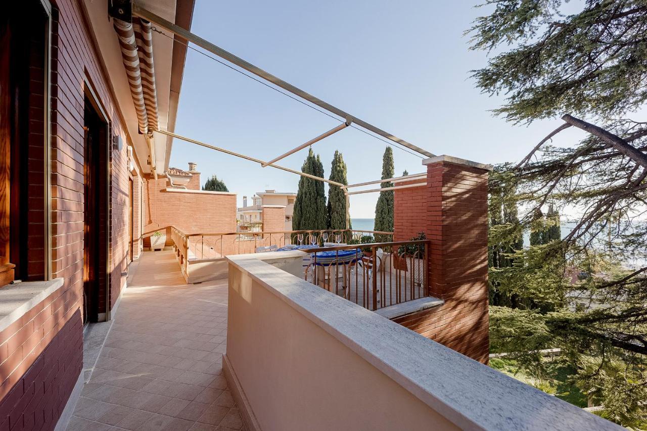 Portosole Attic - With Terrace And Private Parking Leilighet Sanremo Eksteriør bilde